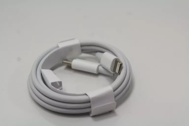KABEL DO ŁADOWARKI TYPU LIGHTNING TYPU C IPHONE