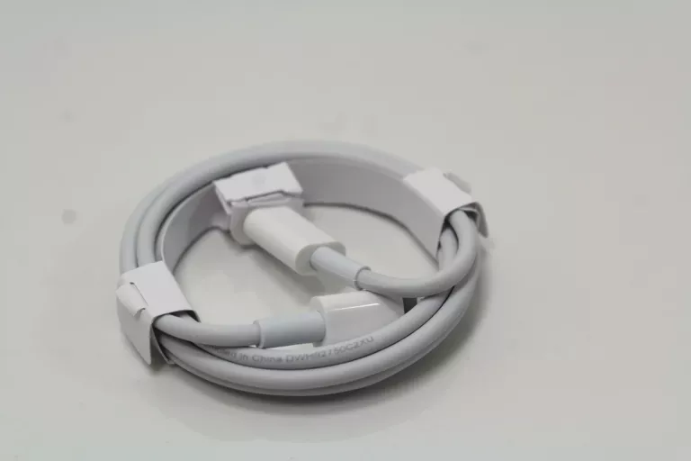 KABEL DO ŁADOWARKI TYPU LIGHTNING TYPU C IPHONE