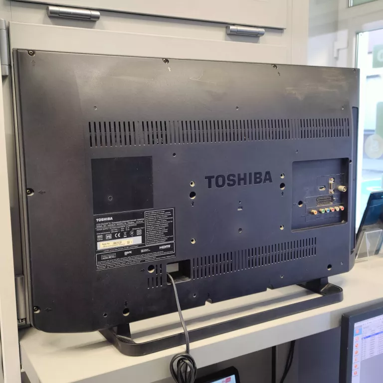 TELEWIZOR TOSHIBA 32L2433D