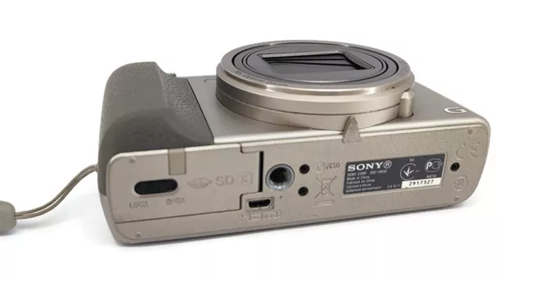 APARAT CYFROWY SONY CYBER-SHOT DSC-HX50 SREBRNY