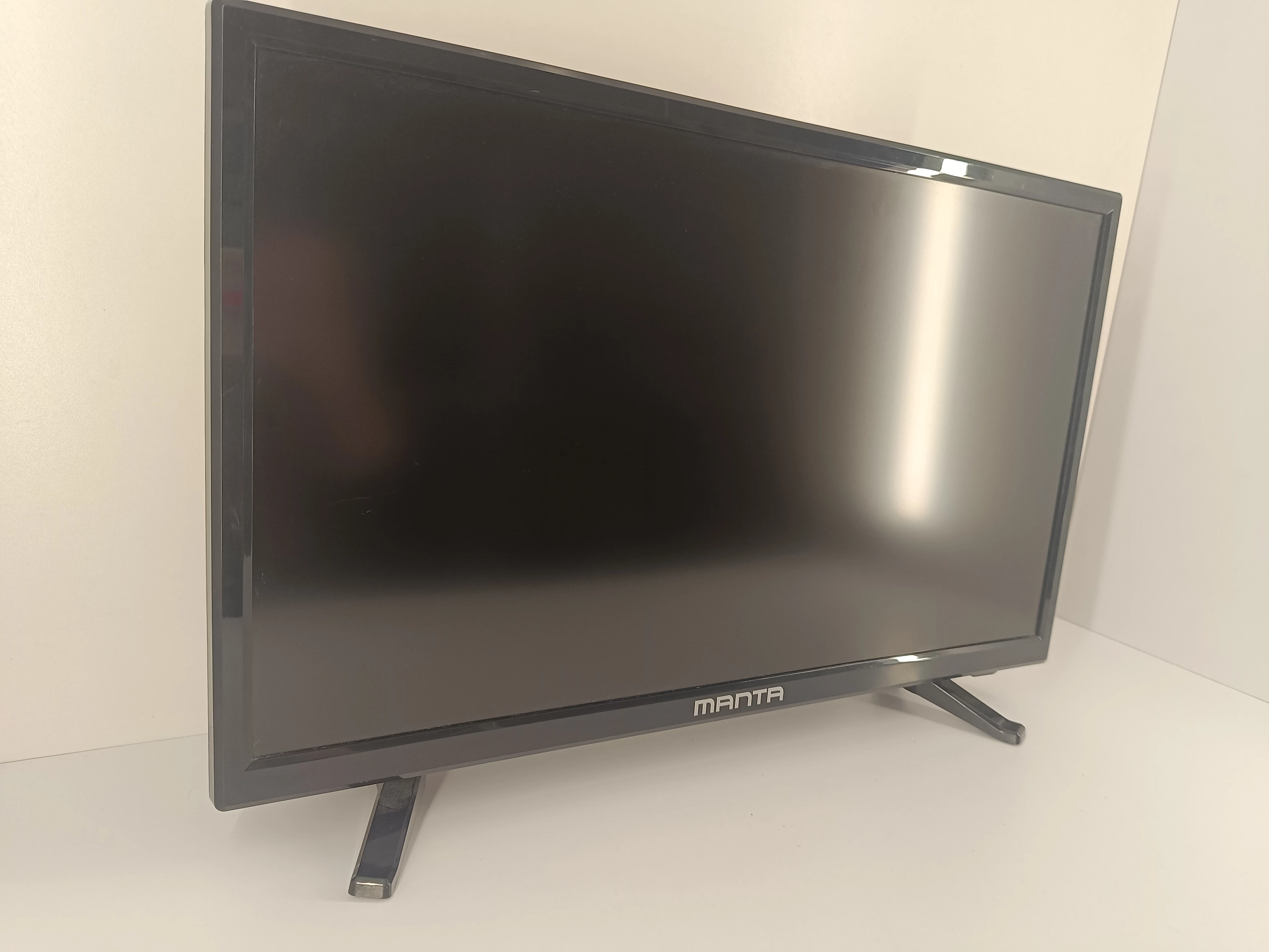 telewizor-manta-led-tv-22-kod-producenta-led2205