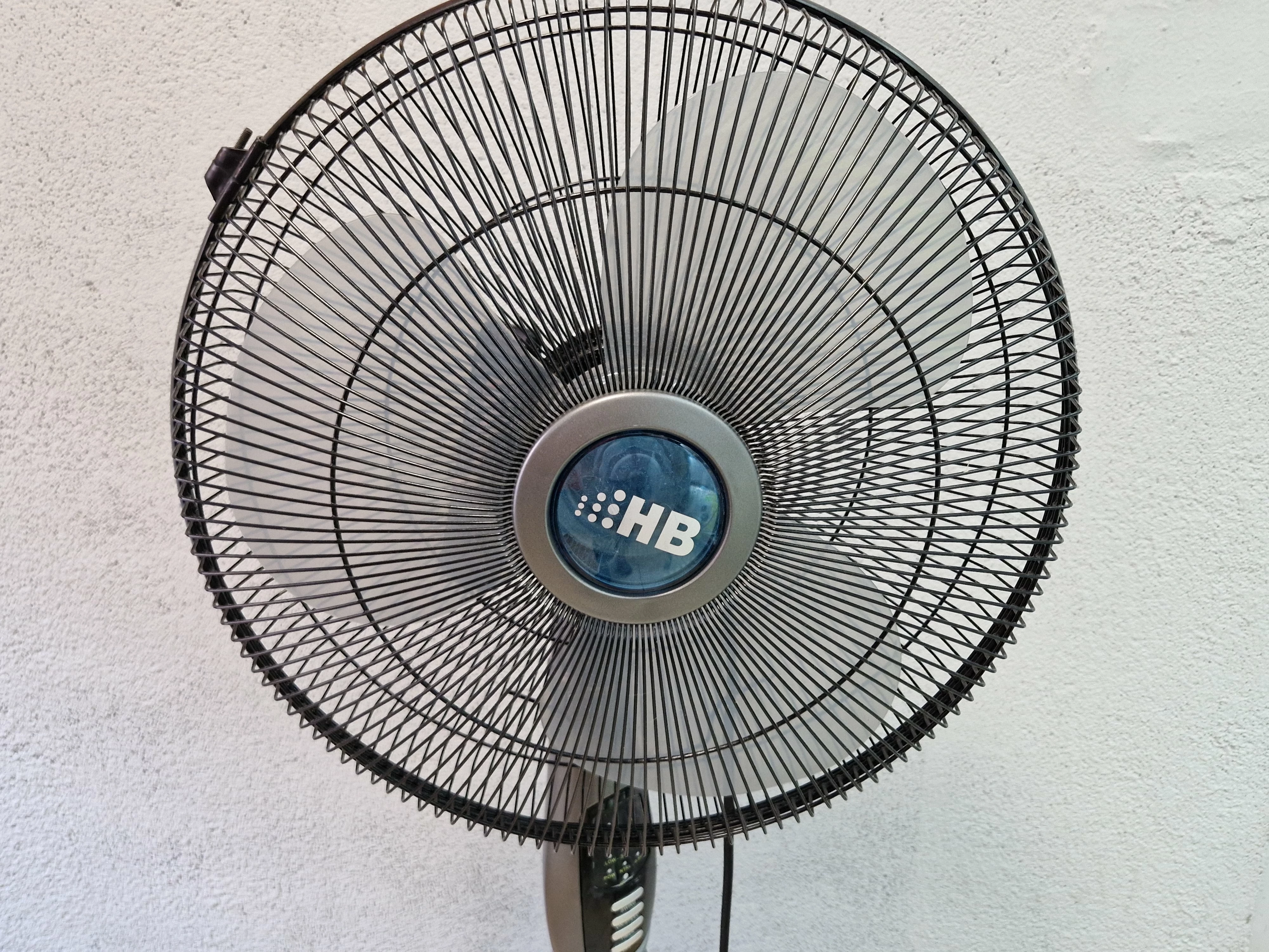 wentylator-stojacy-hb-sf4002brc-sieciowypilot-funkcje-regulacja-wysokosci