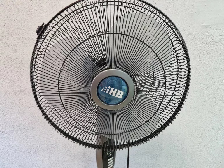 wentylator-stojacy-hb-sf4002brc-sieciowypilot-funkcje-regulacja-wysokosci