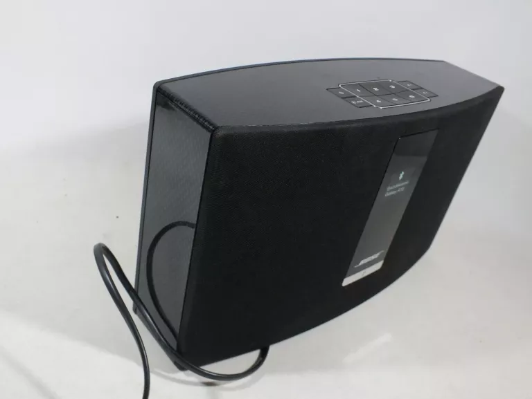 bose-soundtouch-20-series-iii-czarny-glosnik-funkcje-sterowanie-za-pomoca-smartfona