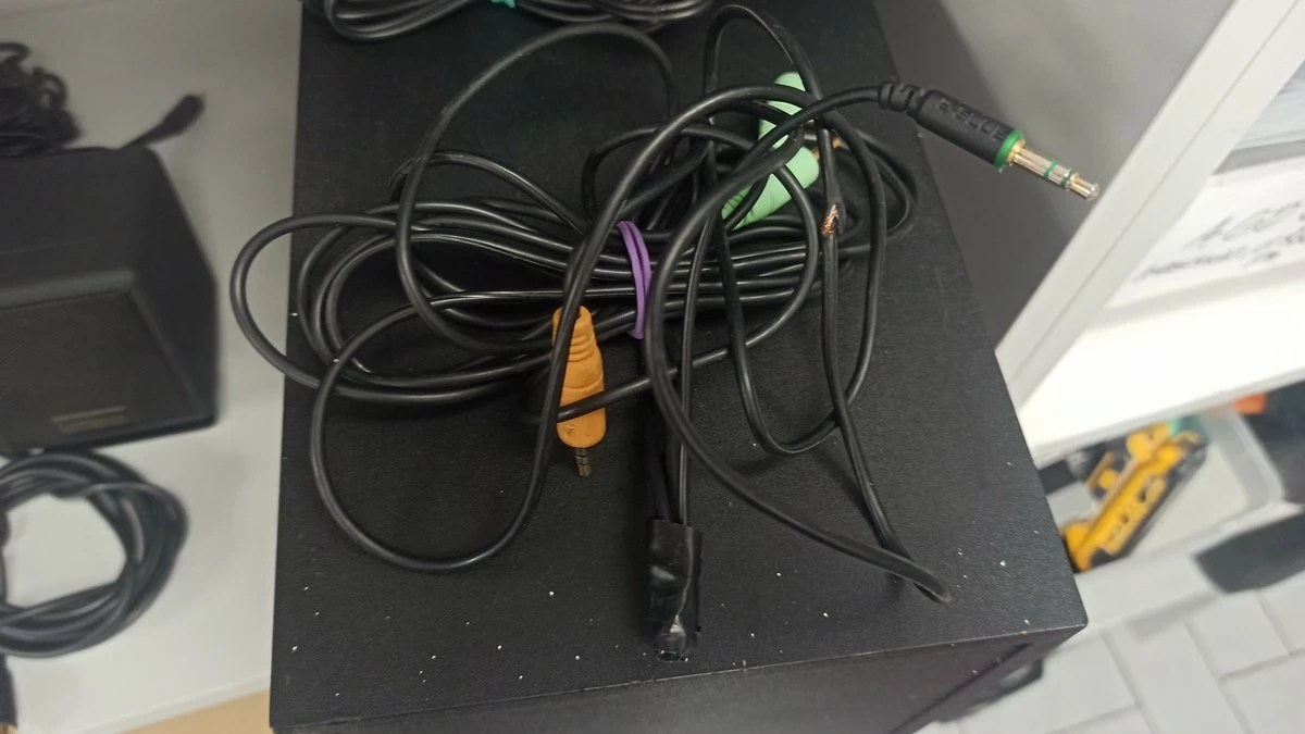 glosniki-creative-soundworks-desktop-theater-51-nowopogonska-228-czeladz