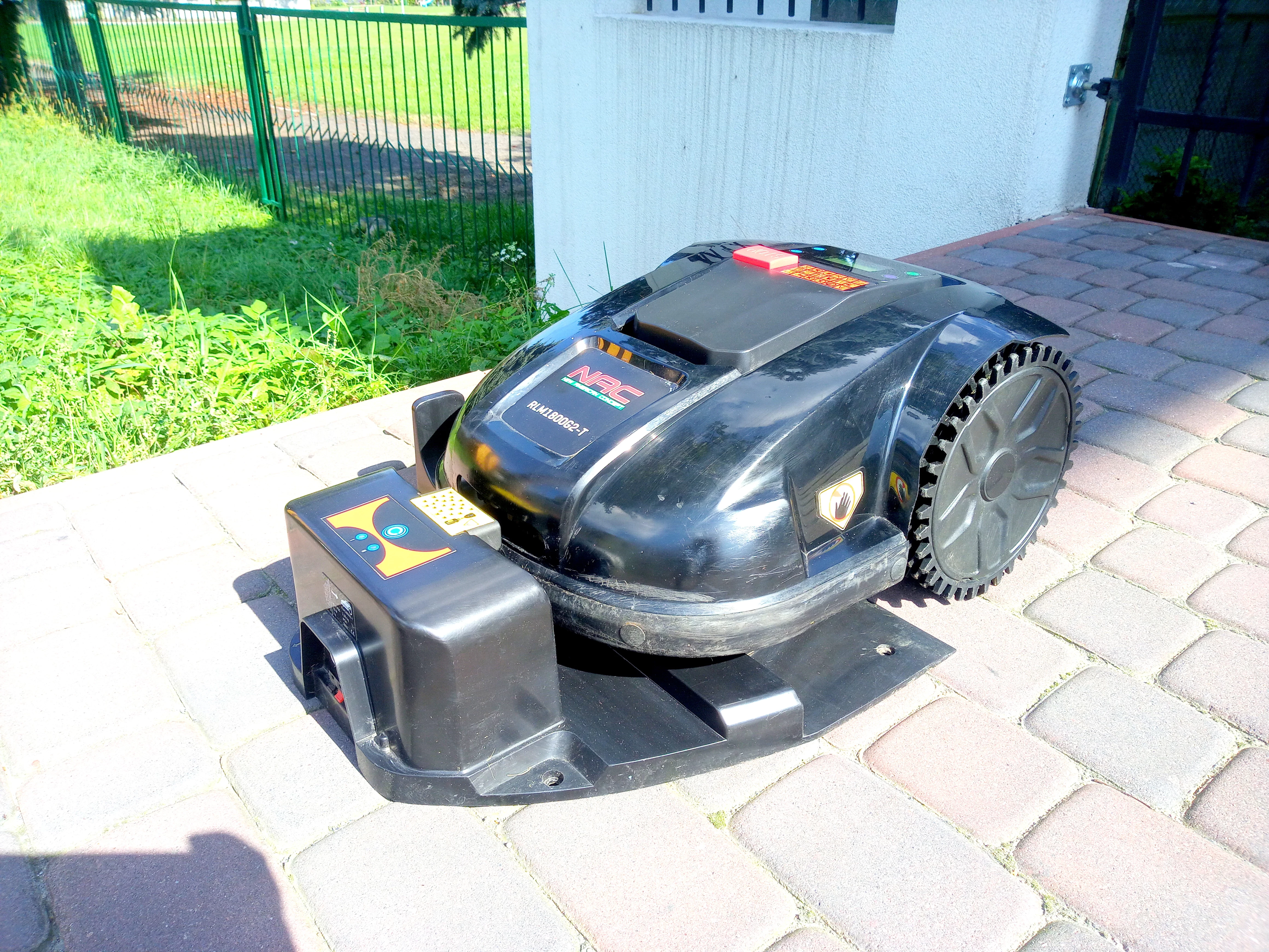 robot-koszacy-nac-rlm1800g2-t-komplet-nie-laduje-tysiaclecia-2a-nowe-miasto-lubawskie