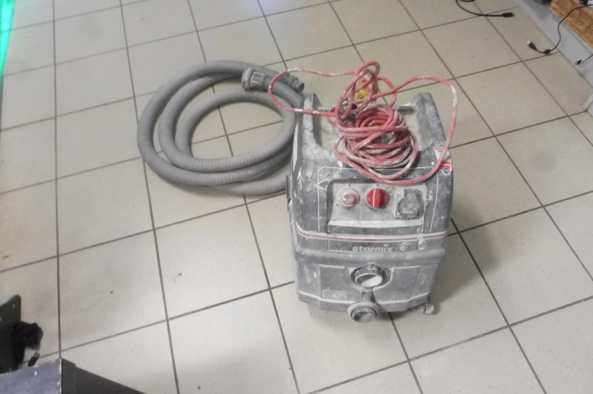 odkurzacz-starmix-electrostar-isc-l-1425-1400-w-janowicza-3-olsztyn