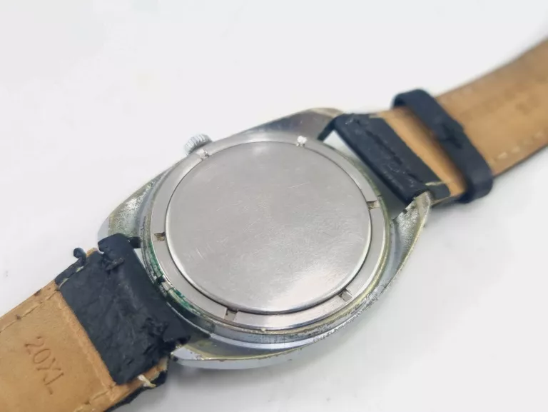 zegarek-wostok-mechaniczny-17-kamiieni-mechanizm-mechaniczny