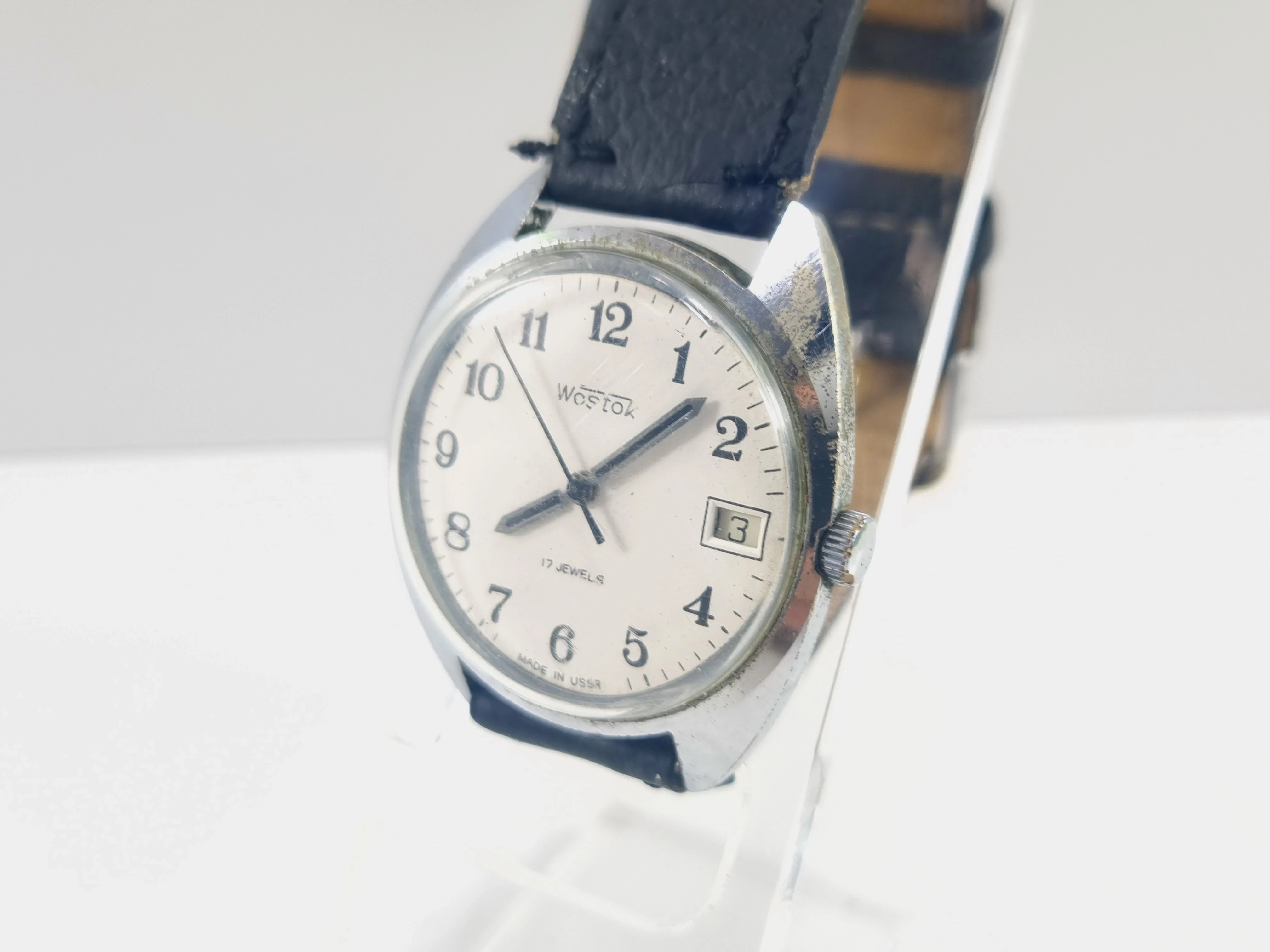 zegarek-wostok-mechaniczny-17-kamiieni-rodzaj-analogowe