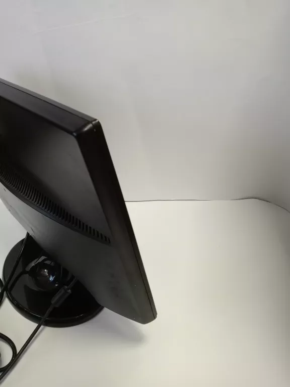 monitor-lg-flatron-w2243s-pf-przekatna-ekranu-cale-2200