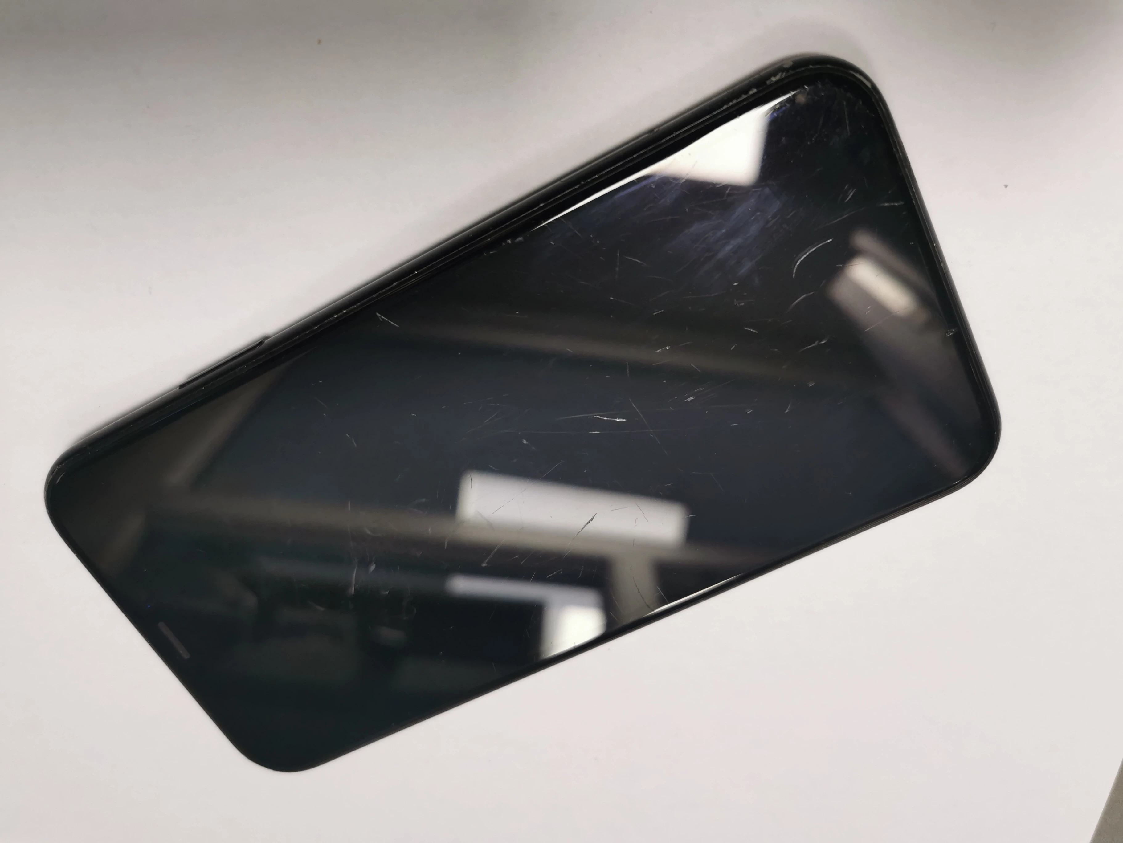 telefon-iphone-xr-256gb-midnight-bat80-wbudowana-pamiec-256-gb