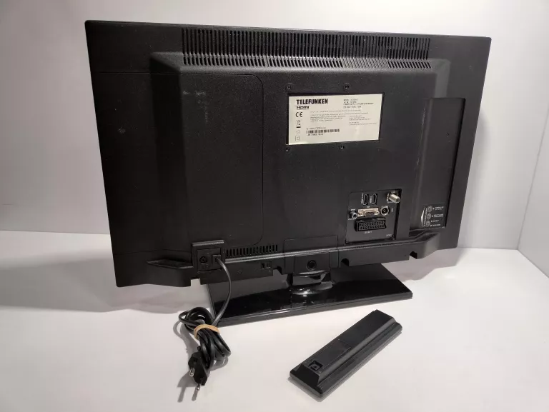 TELEWIZOR TELEFUNKEN XF22D101 22 CALE + PILOT