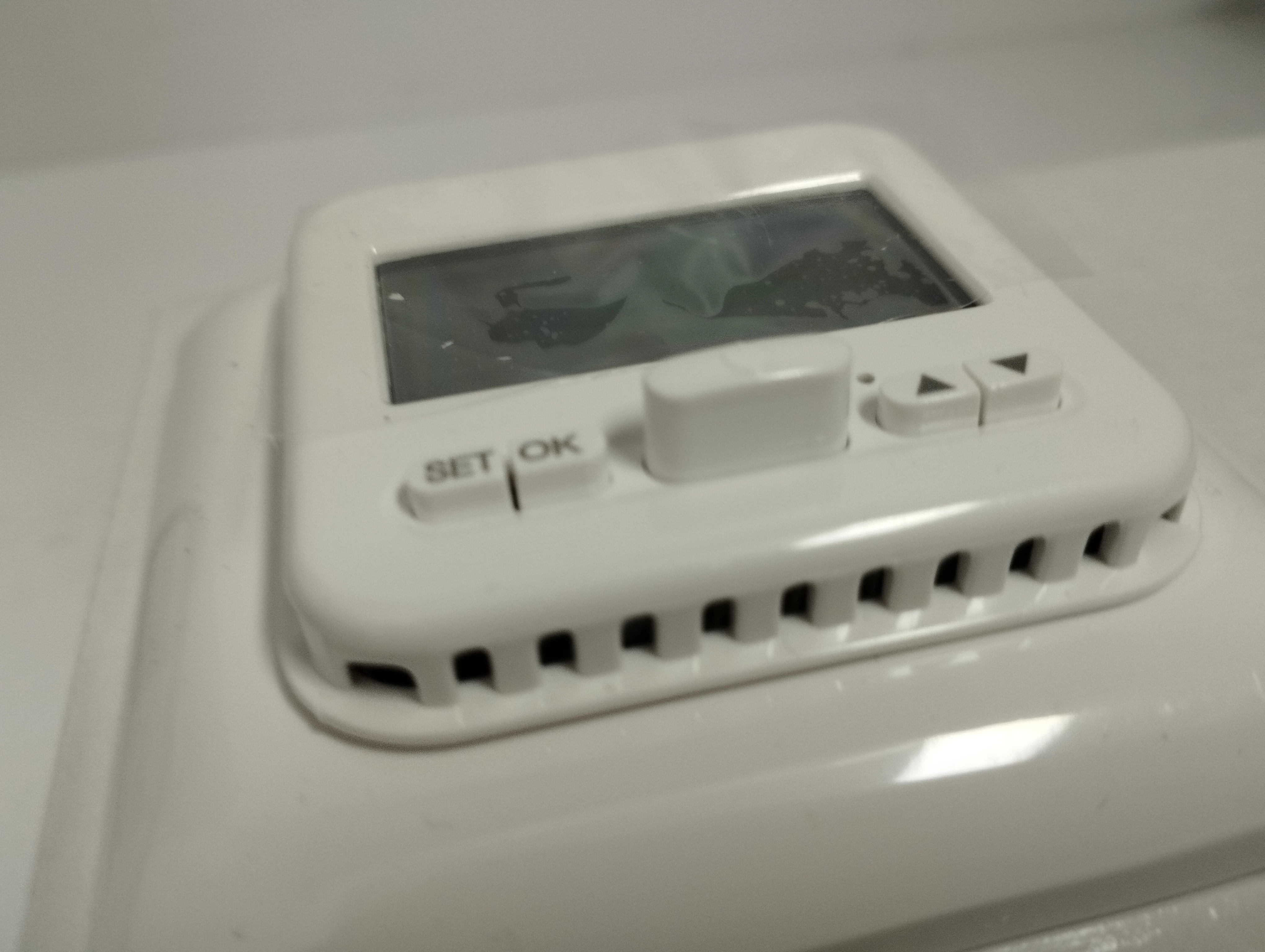 termostat-lcd-blyss-programowalny-stan-uzywany