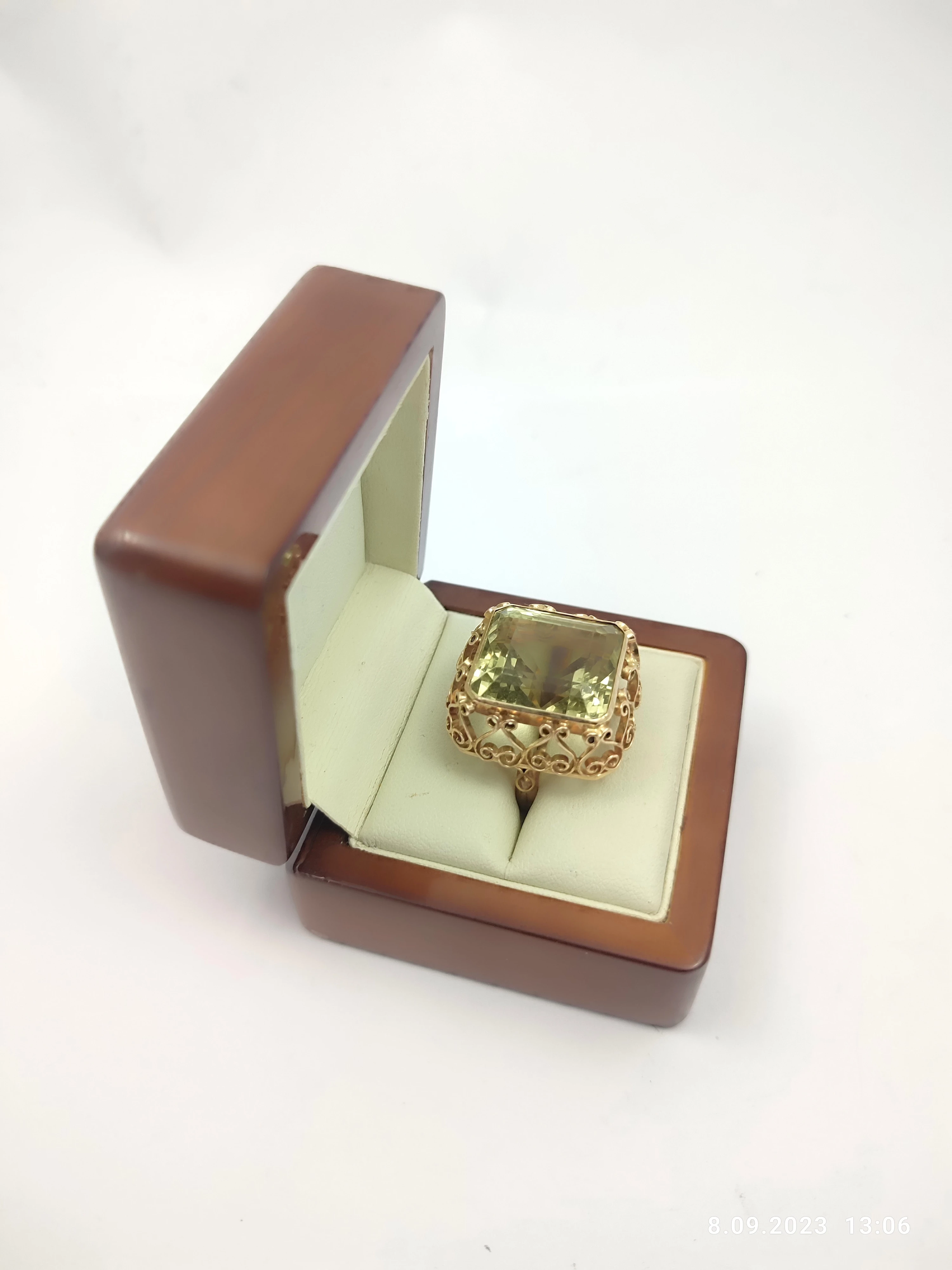 przepiekny-zloty-pierscionek-1699g-p585-roz16-stan-uzywany