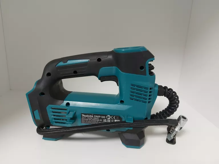 KOMPRESOR MAKITA DMP180