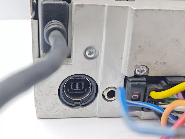 radio-samochodowe-alpine-cda-9853r-radio-informacja-rds