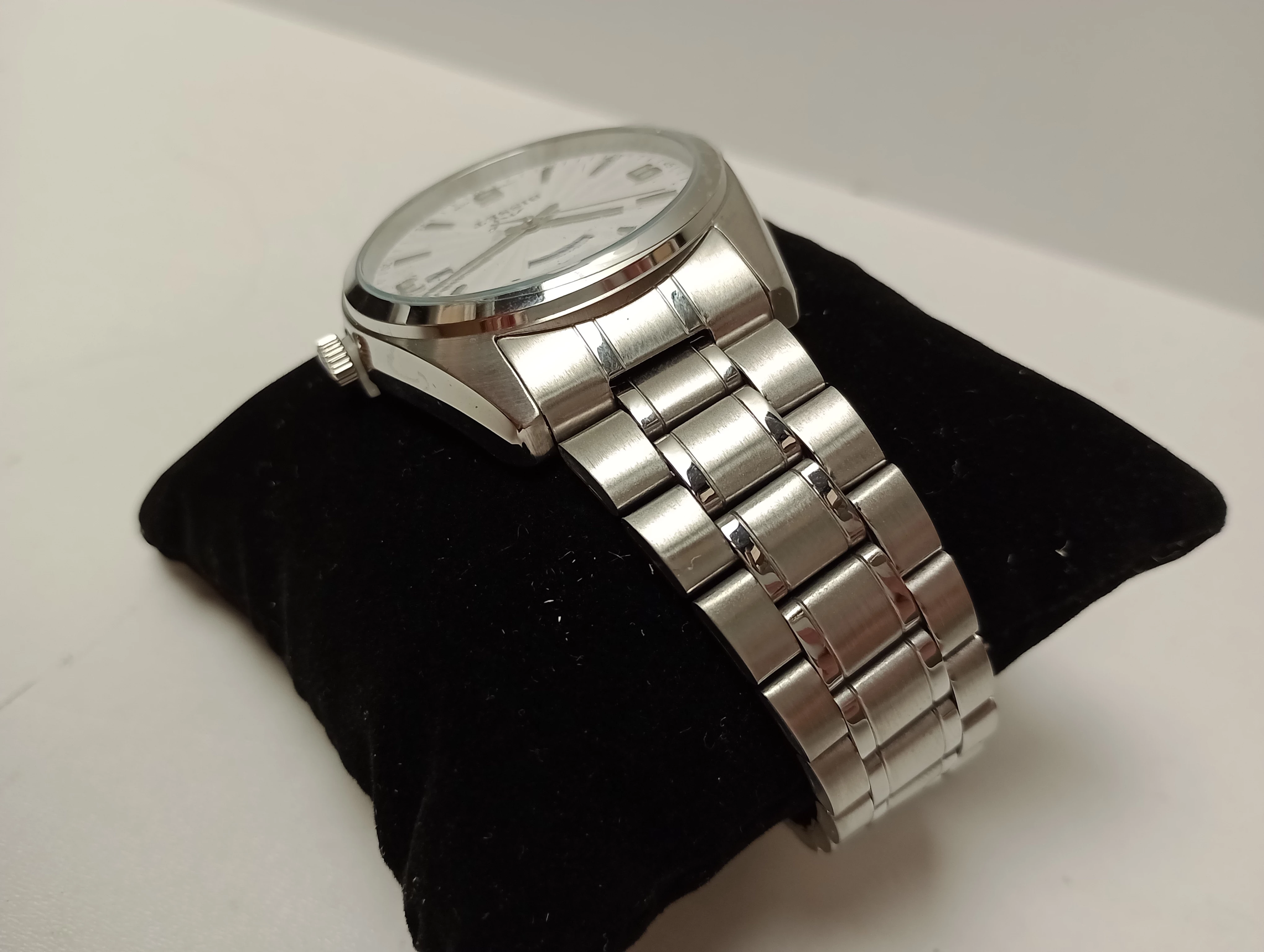 zegarek-bisset-bsdf43m-wodoszczelnosc-20m-wr20