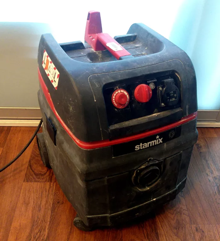 odkurzacz-przemyslowy-starmix-isc-ardl-1425-marka-starmix