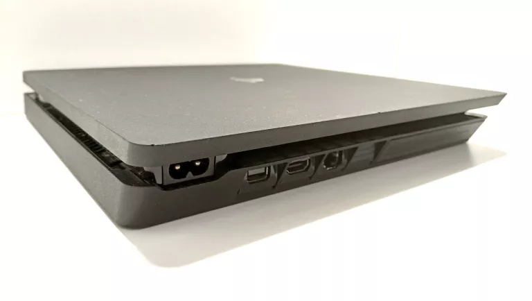 KONSOLA PS4 SLIM 1TB