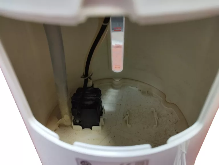 klimatyzator-kolumnowy-blyss-df-at2025c-stan-uzywany