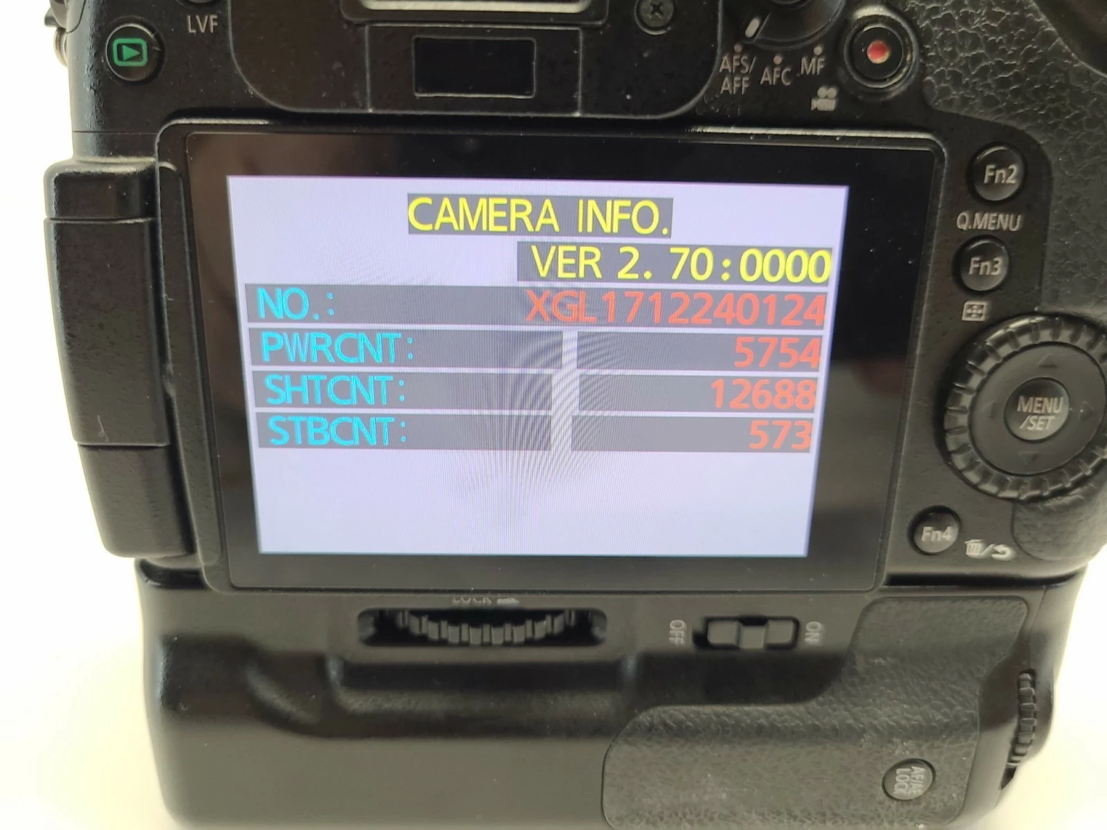 panasonic-lumix-dmc-gh4-body-adapter-viltrox-stan-uzywany