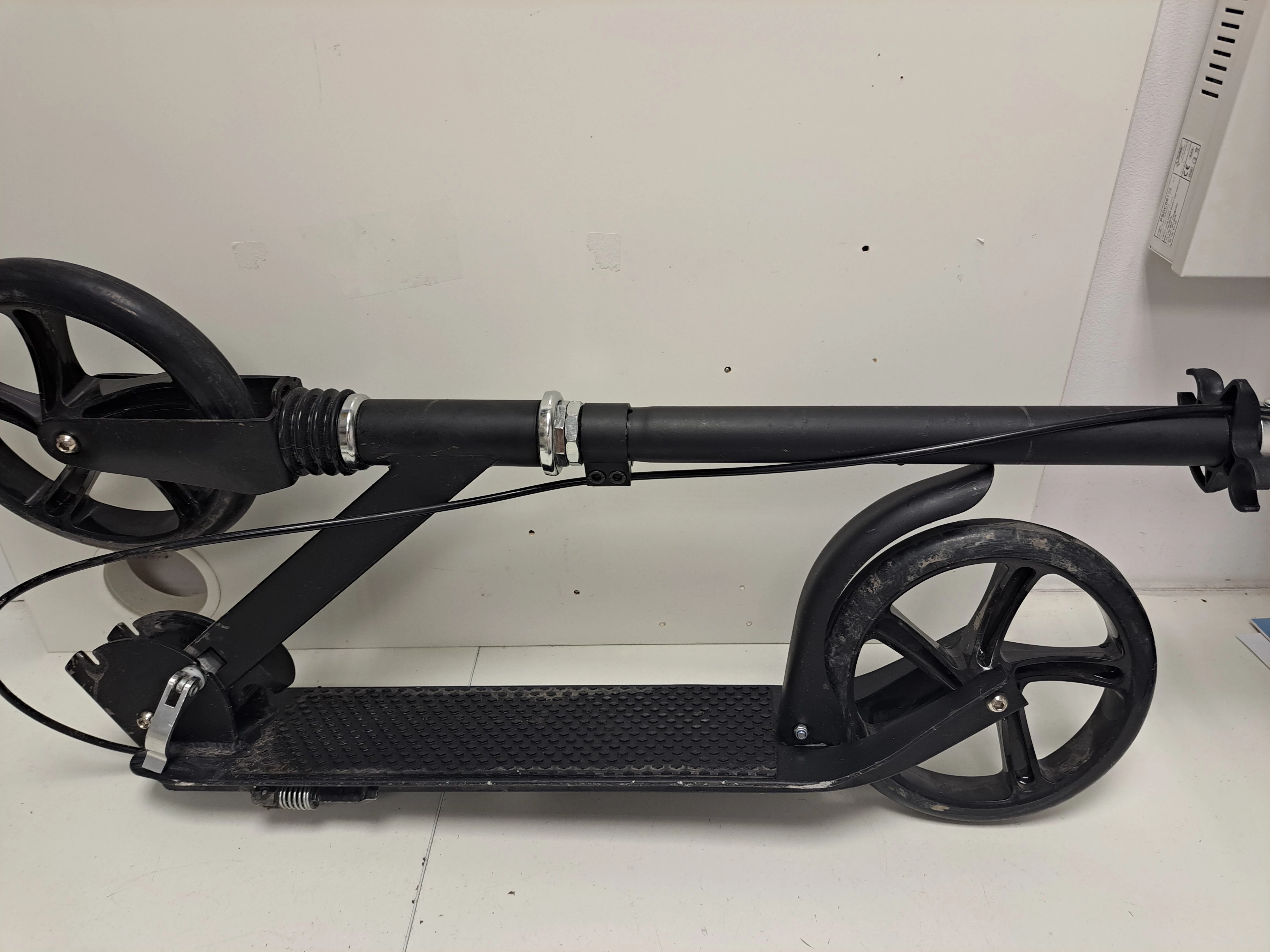 hulajnoga-scooter-rodzaj-dwukolowa