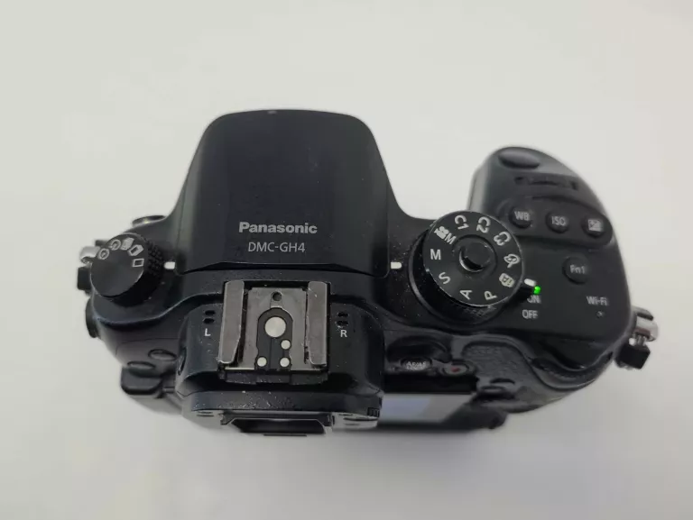 panasonic-lumix-dmc-gh4-body-adapter-viltrox-rozmiar-matrycy-43