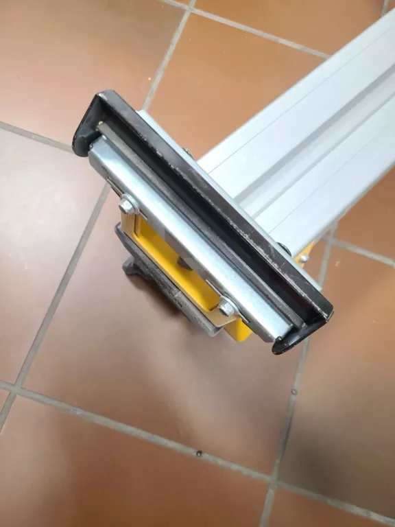 STÓŁ DEWALT DO UKOŚNICY DWS 780