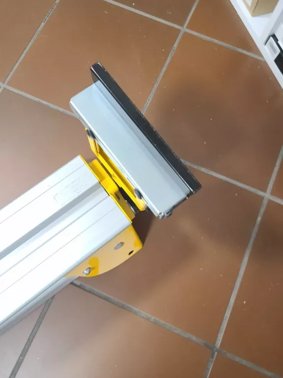STÓŁ DEWALT DO UKOŚNICY DWS 780