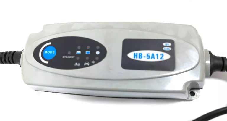 prostownik-impulsowy-ladowarka-zelowa-hb-5a12-12v-stan-uzywany