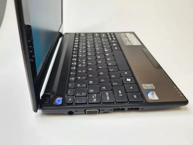 LAPTOP ACER ASPIRE ONE D255