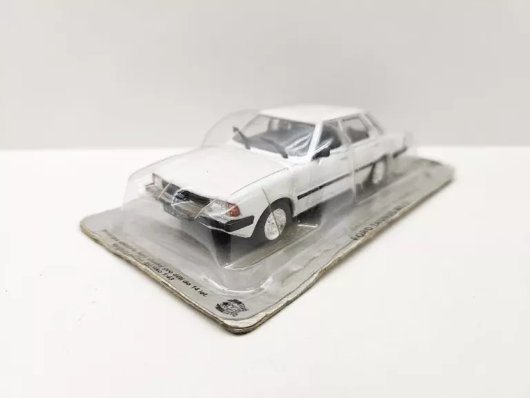 MODEL AUTA 1:43 FORD TAUNUS MK III