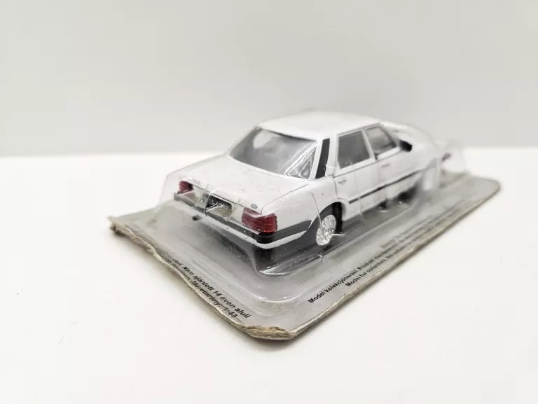 MODEL AUTA 1:43 FORD TAUNUS MK III