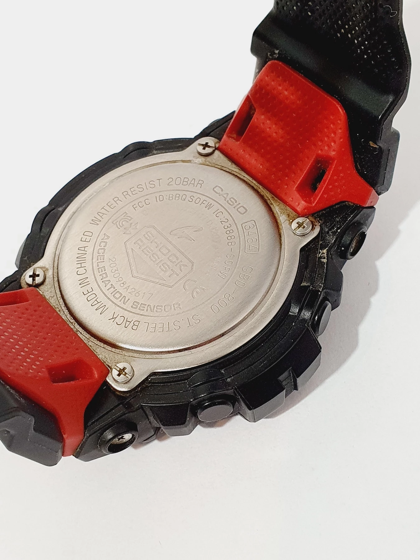 casio-g-shock-gbd-800-ksztalt-koperty-okragla