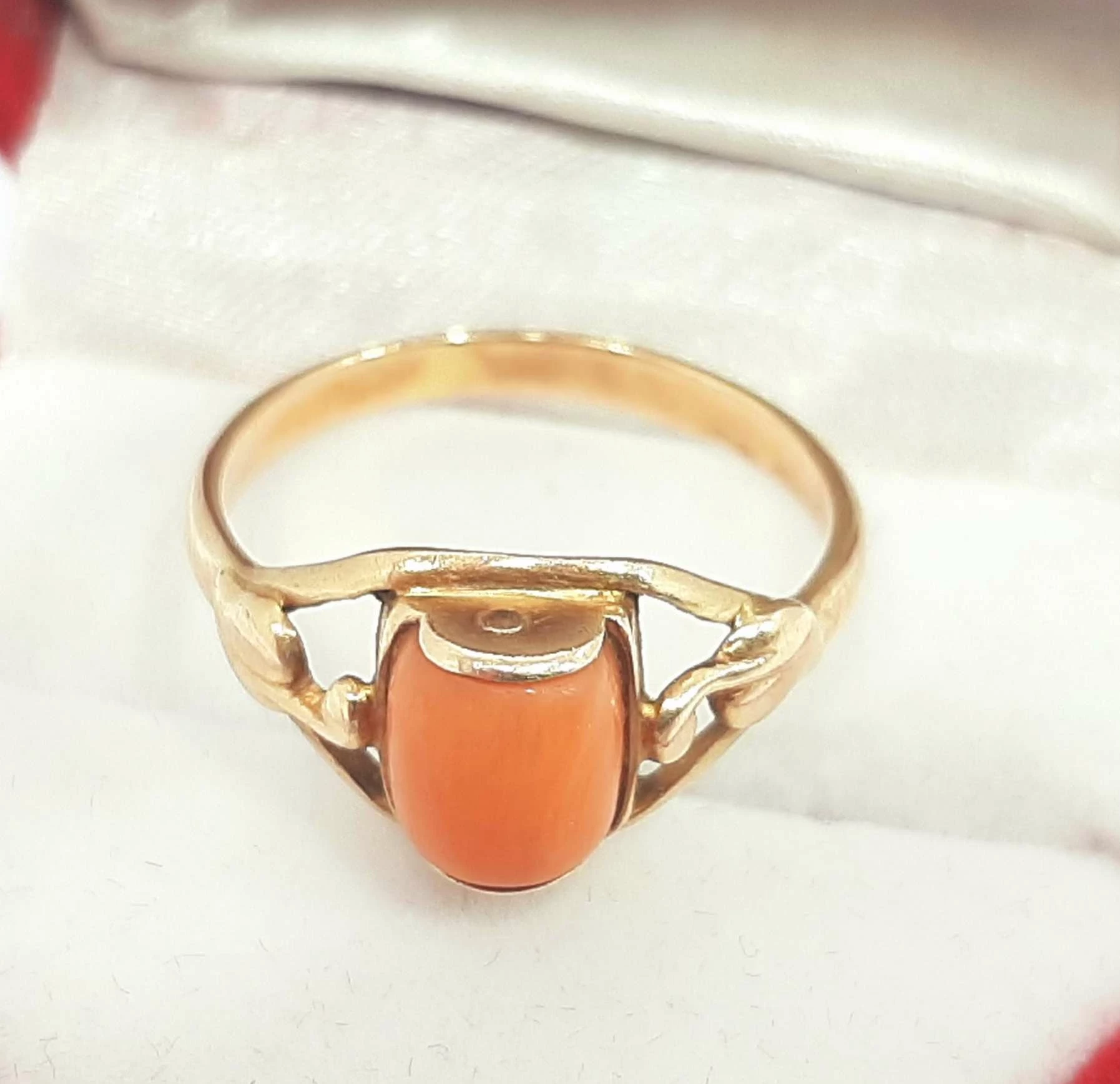 zloty-pierscionek-z-koralem-299-gram-pr585-rozmiar-17-batalionow-3a-plock