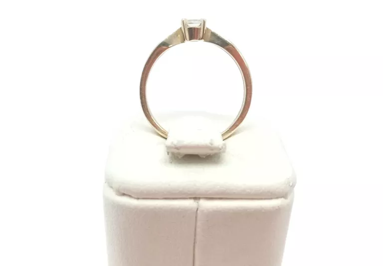 zloty-pierscionek-z-oczkiem-585-210g-r12-stan-11323-2