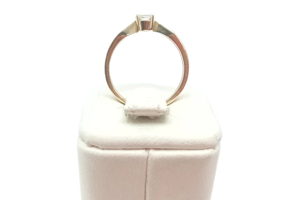 zloty-pierscionek-z-oczkiem-585-210g-r12-stan-11323-2