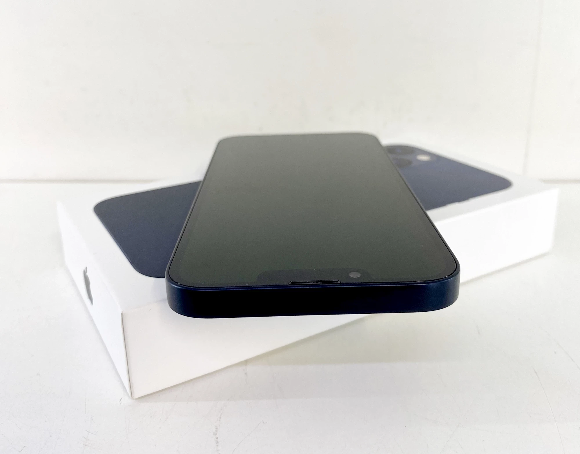 telefon-apple-iphone-13-zestaw-128gbb-100-gwarancja-kod-producenta-mlpf3qla