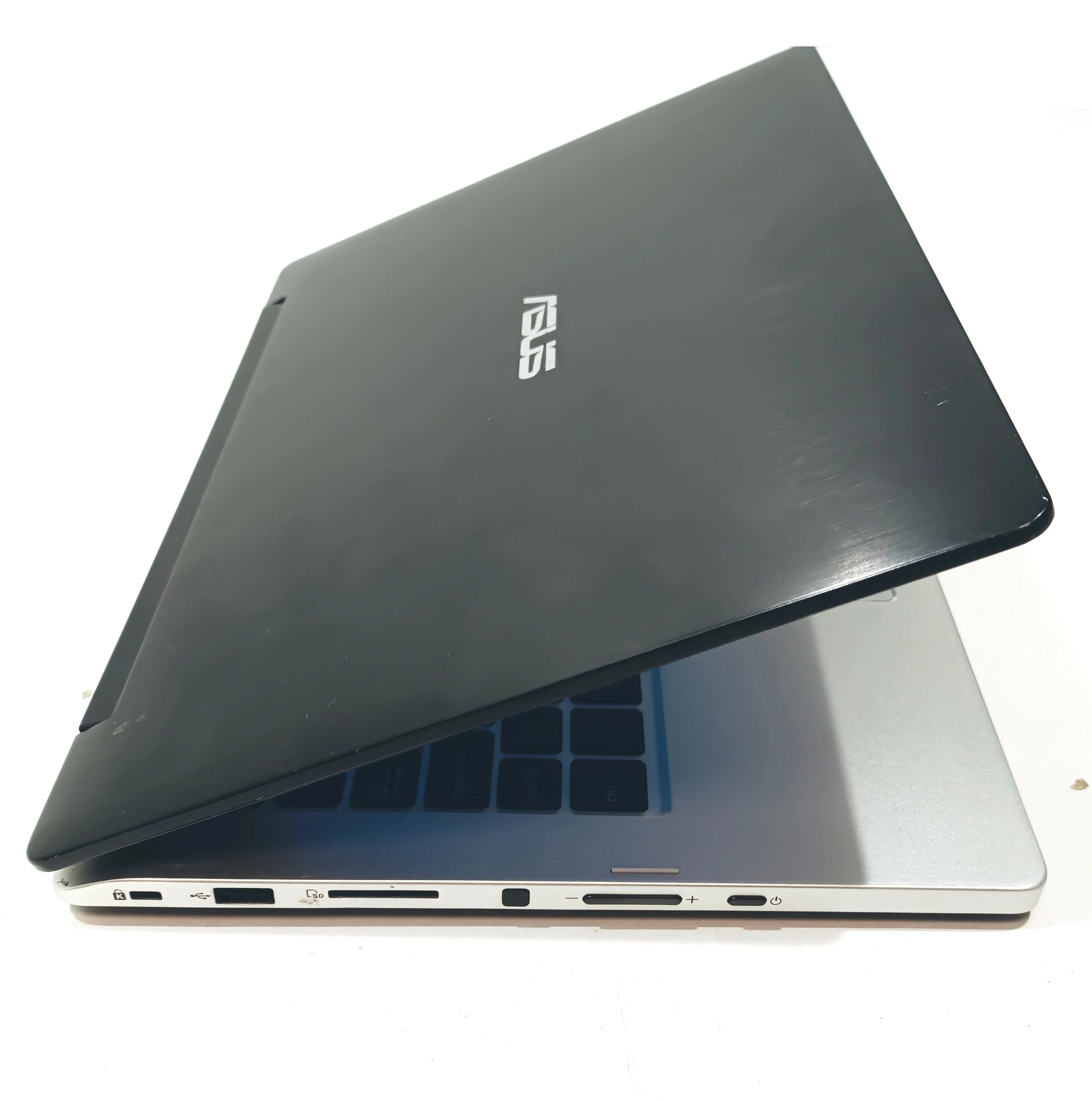 laptop-asus-tp300l-zasilacz-liczba-rdzeni-procesora-2