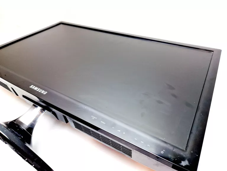TV / MONITOR SAMSUNG T24C300EW