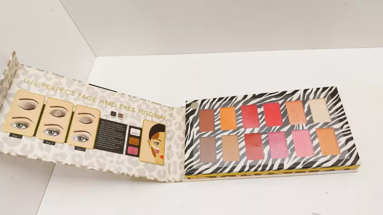 PALETA CIENI DO MAKIJAŻU FAB FACTORY