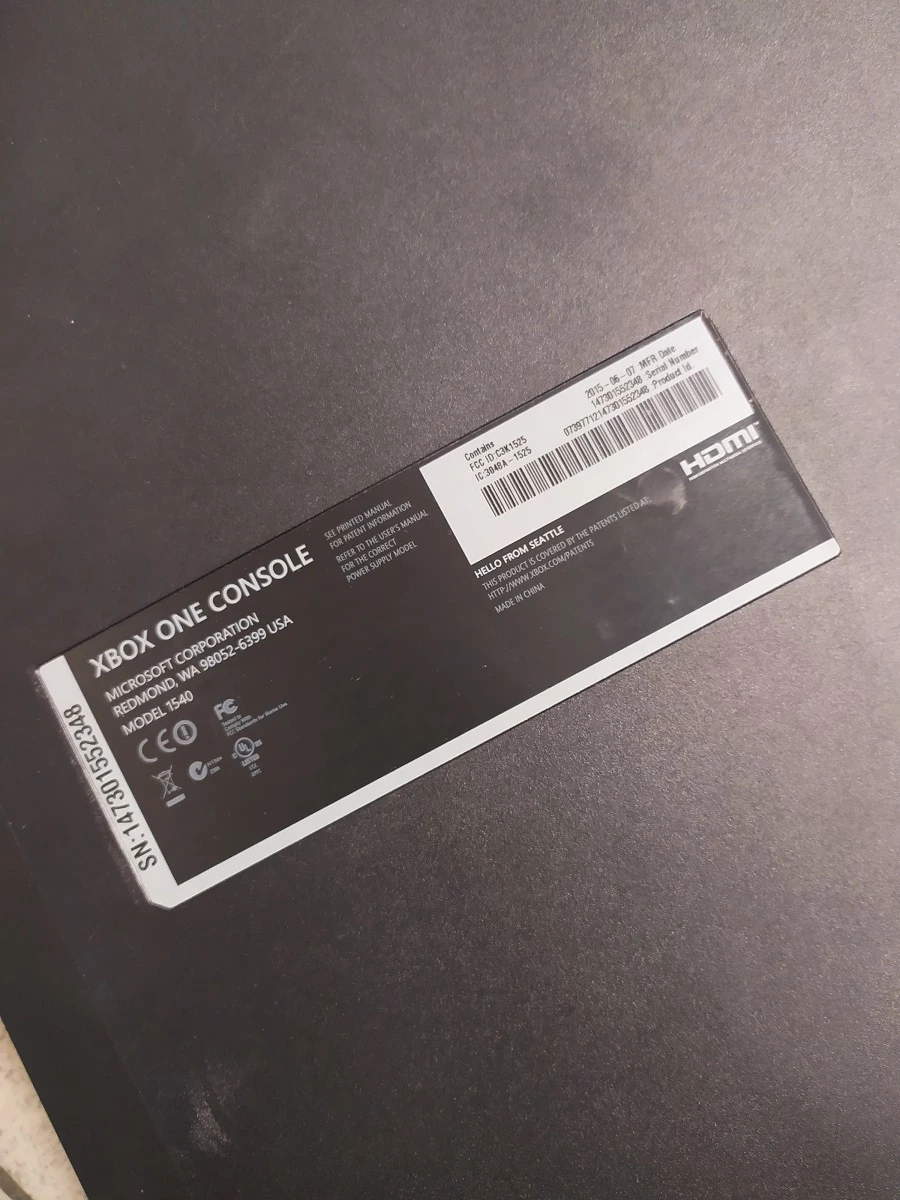 konsola-xbox-one-1tb-kpl-sluchawki-hdmi-liczba-kontrolerow-w-zestawie-1