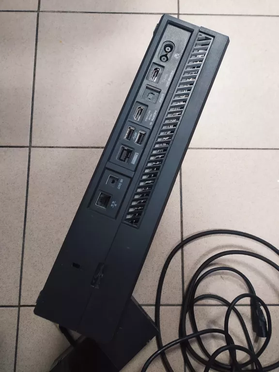 konsola-xbox-one-1tb-kpl-sluchawki-hdmi-stan-uzywany