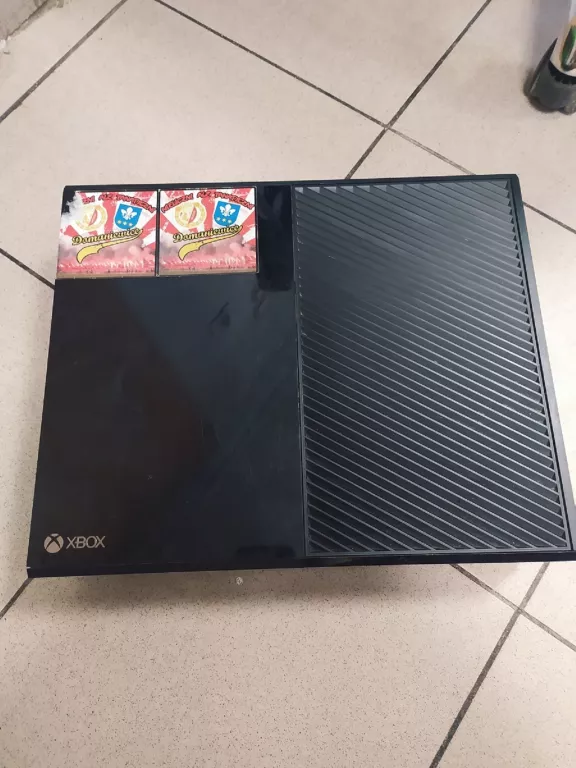 KONSOLA XBOX ONE 1TB KPL SŁUCHAWKI HDMI