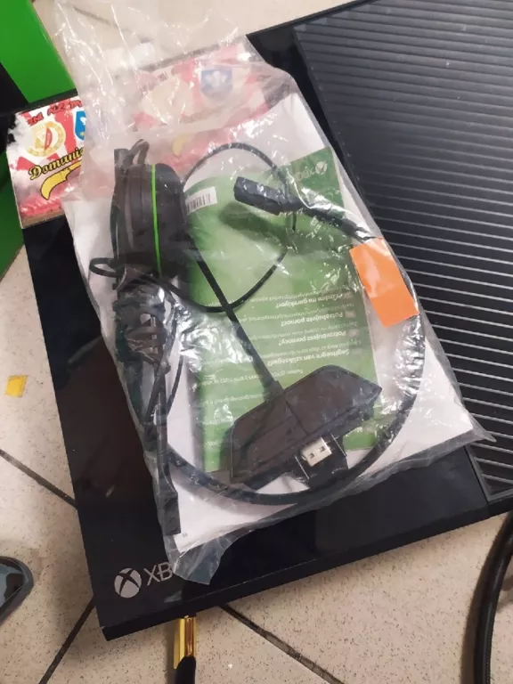 KONSOLA XBOX ONE 1TB KPL SŁUCHAWKI HDMI