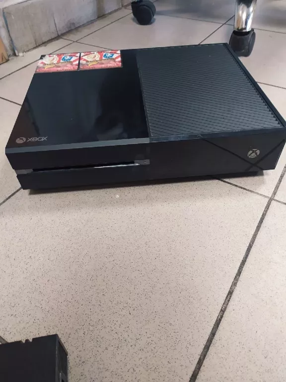 KONSOLA XBOX ONE 1TB KPL SŁUCHAWKI HDMI