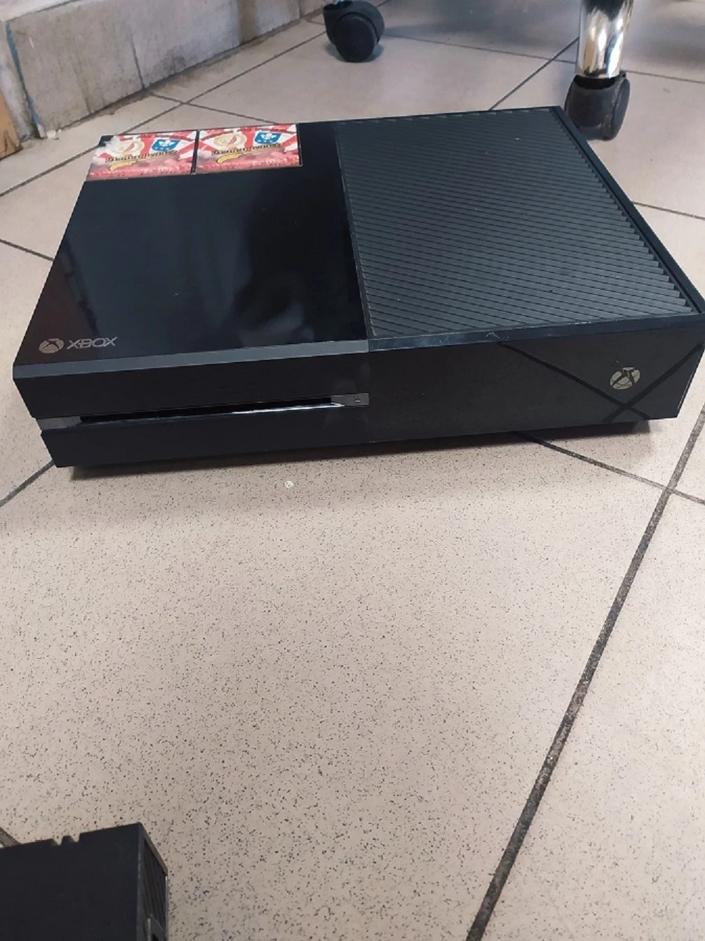 konsola-xbox-one-1tb-kpl-sluchawki-hdmi-stan-uzywany