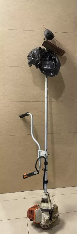 KOSA SPALINOWA FS 100 STIHL