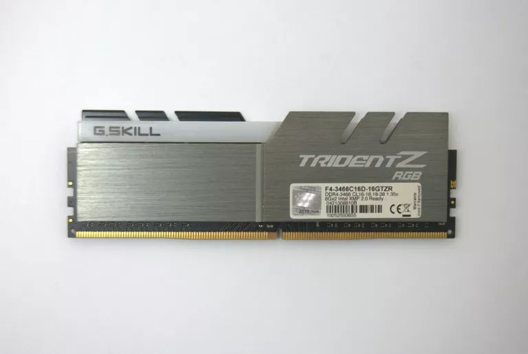 KOŚĆ RAM G.SKILL TRIDENT Z RGB 8GB DDR4