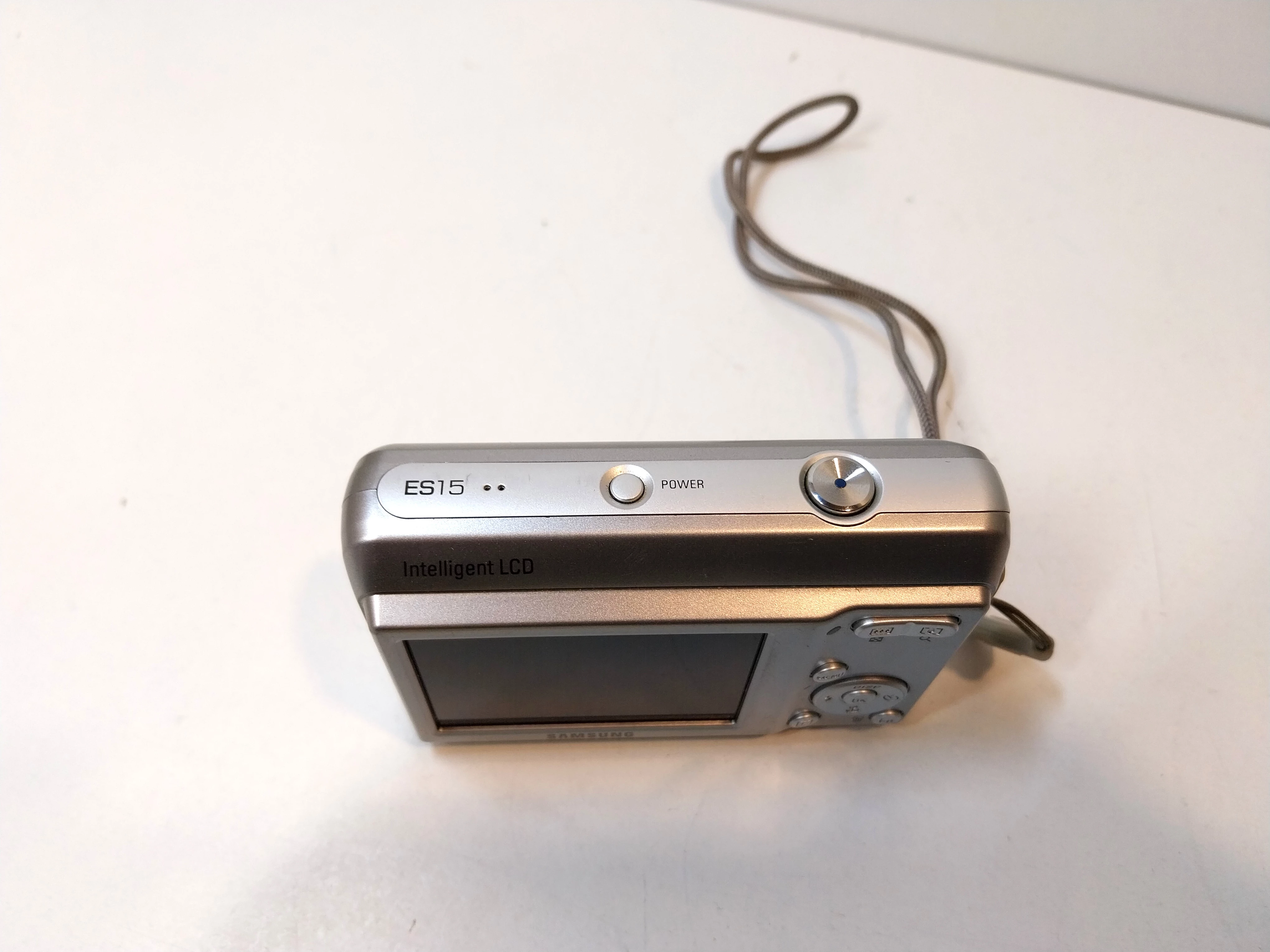 aparat-fotograficzny-samsung-es15-rozdzielczosc-1020